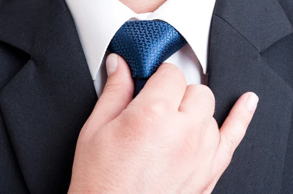 Вратовръзка - елегантна